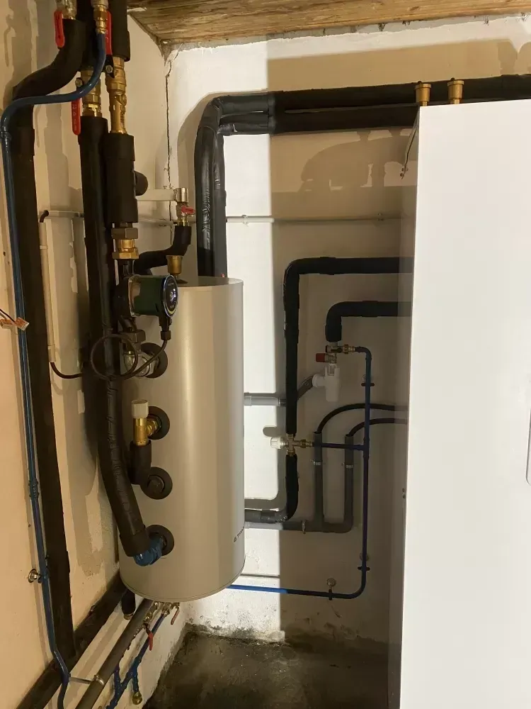 Installation d’une pompe à chaleur Samsung à Tréméven _ LCS Le Corre Chauffage Sanitaire (6)