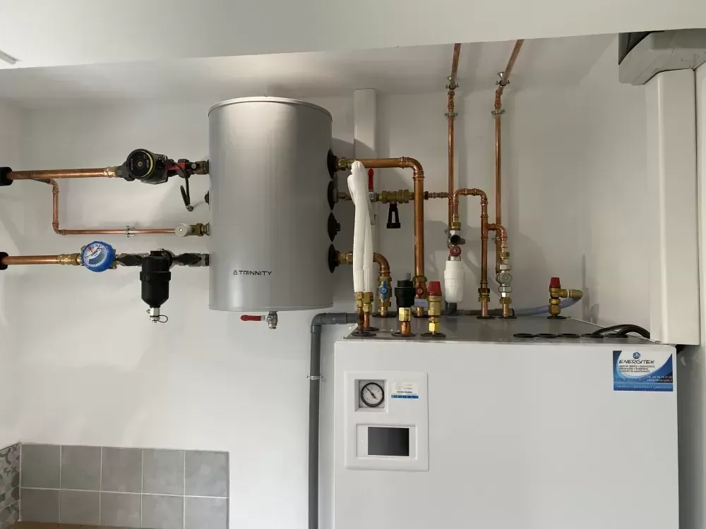 Remplacement d’une chaudière fioul par une pompe à chaleur Mitsubishi à Plouezec _ LCS Le Cor